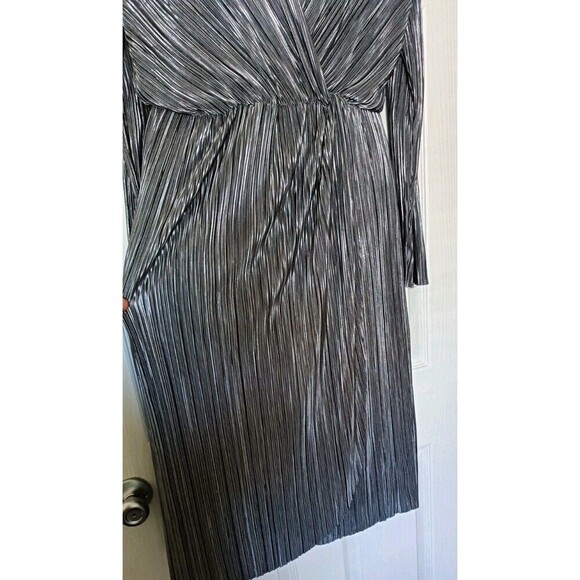 Vila Clothes Evening Dress Size 38 6/8 Metàllic Silver Tulip Wrap Crinkled Sheer - Picture 10 of 10
